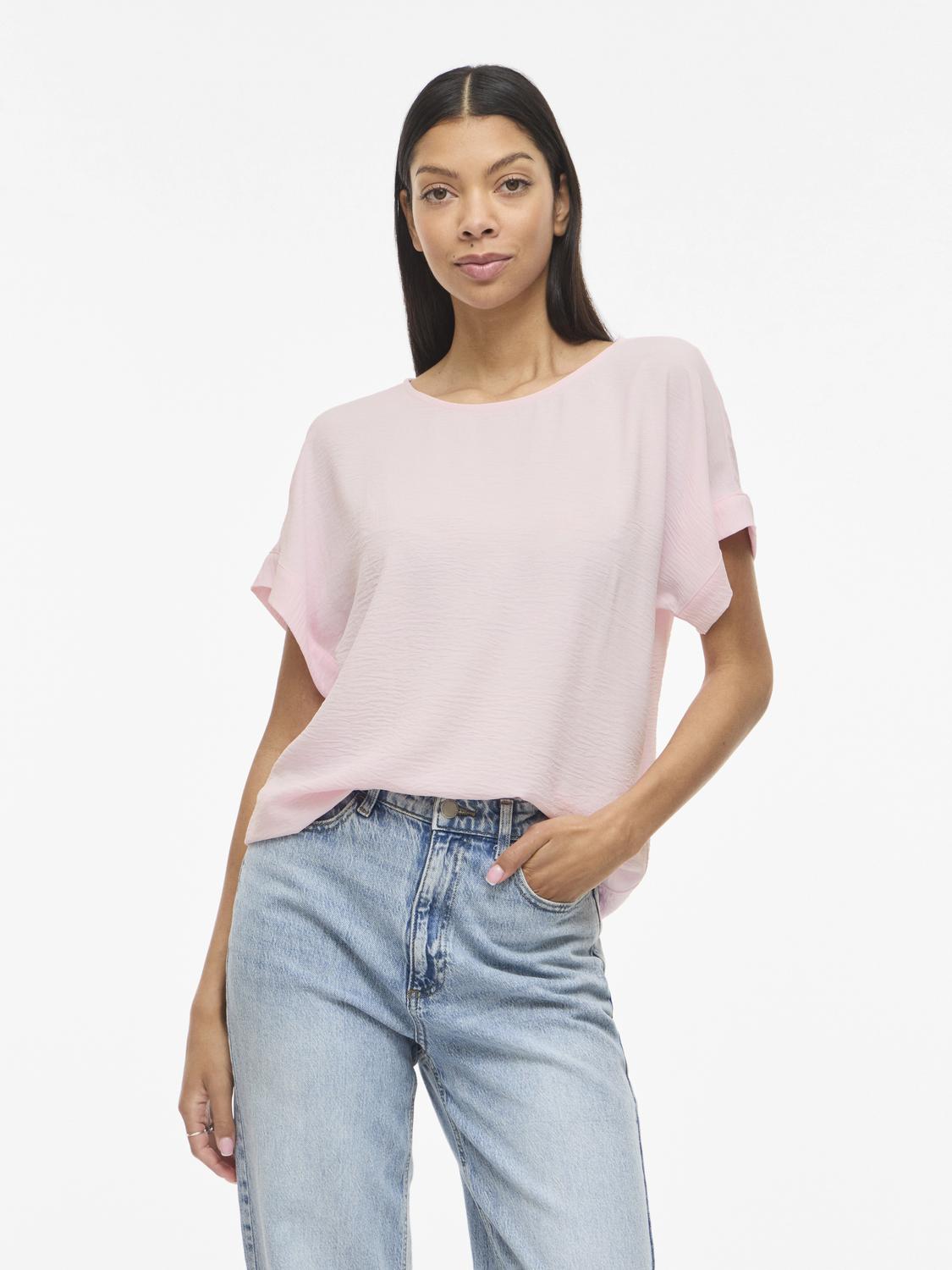 model_shot-front